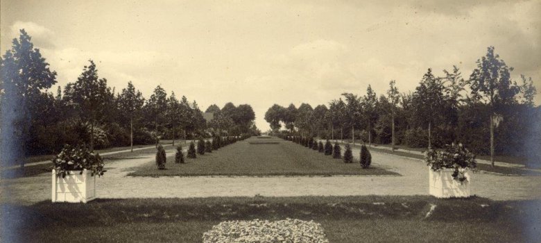 Nordfriedhof Ansicht der heutigen Mittelachse vom Westportal zum Hochkreuz