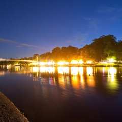 Illumination auf der Weser am Abend
