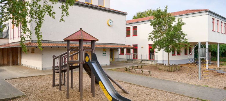 Außenansicht der Grundschule Kutenhausen