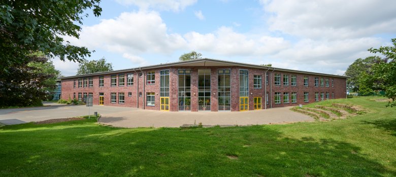 Außenansicht der Grundschule Michael Ende Schule Minden