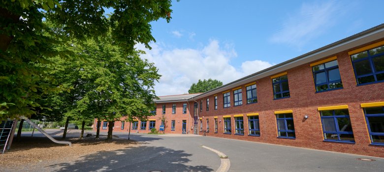 Außenansicht der Grundschule Mosaik Schule Minden