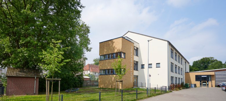 Außenansicht des Hauses der Bildung