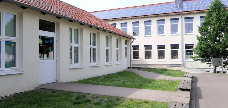 Aussenansicht der Grundschule Bierpohlschule