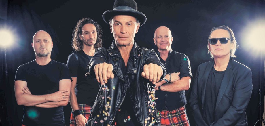 Die bekannte Kölner Band Brings gibt ein Konzert im Rahmen der Kultursommerbühne