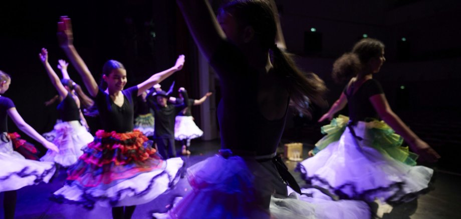 Community Dance Minden 