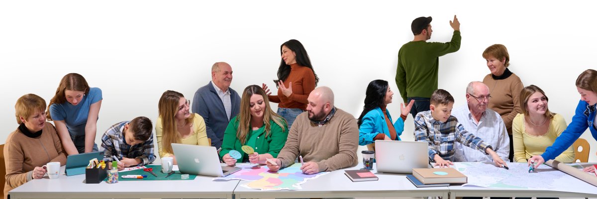 Eine Gruppe von Menschen arbeitet an der Stadtstrategie