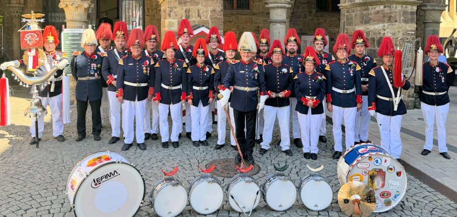 Das Tambourkorps des Mindener Bürgerbataillions spielt ebenfalls auf