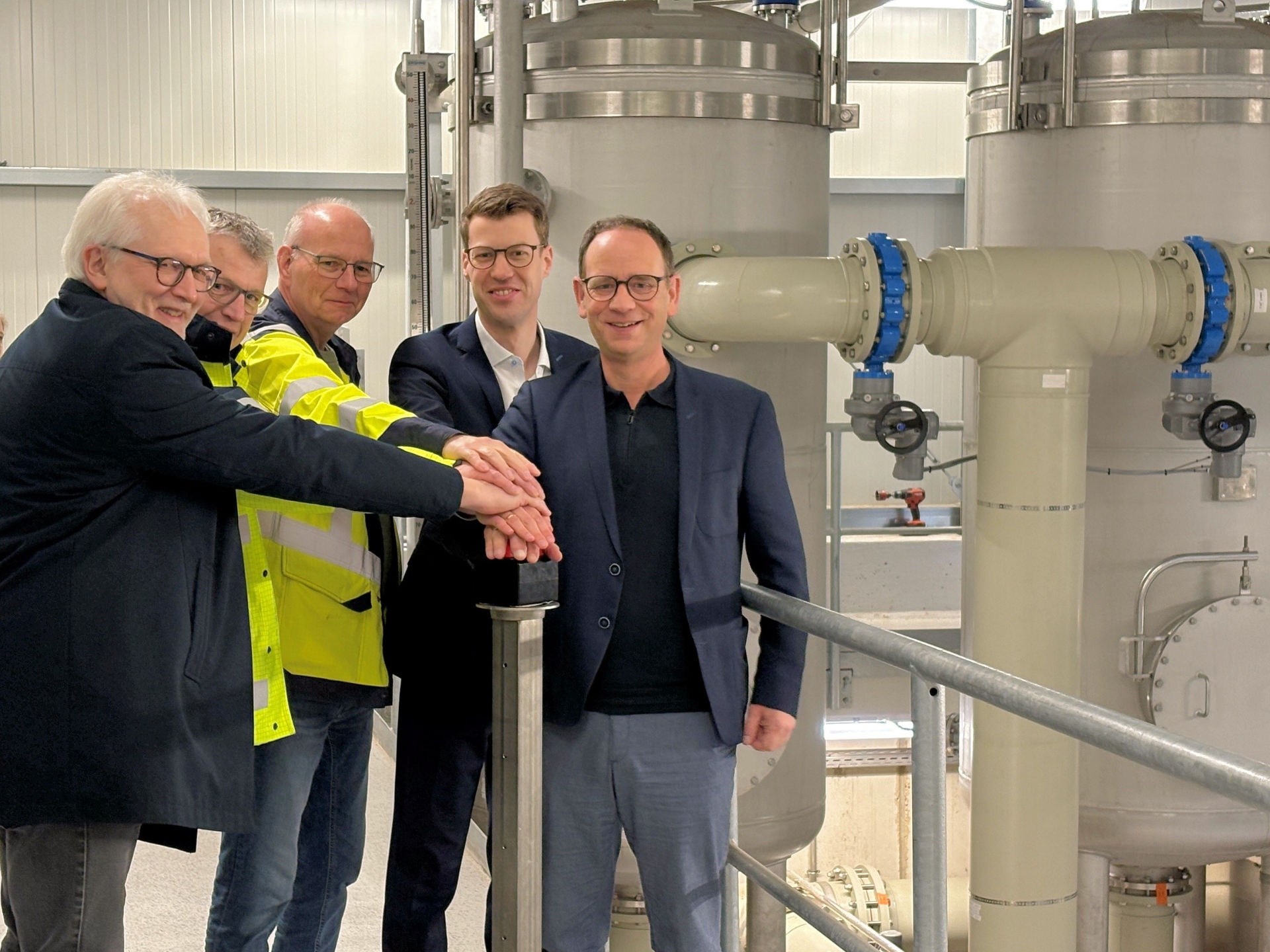 Inbetriebnahme des neues Wasserwerkes - Startschuss am Buzzer