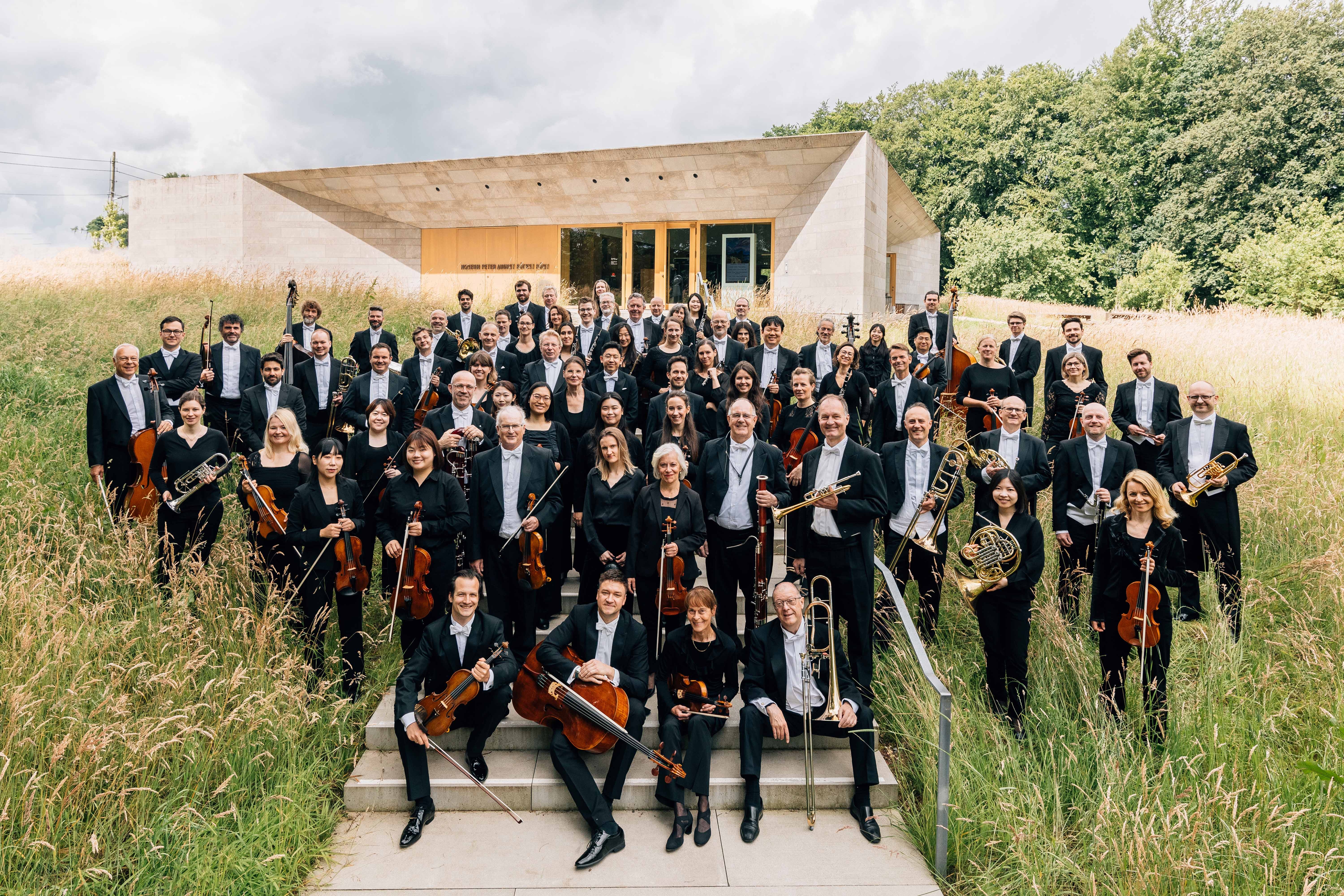 Die Nordwestdeutsche Philharmonie gestaltet mit einer Solistin das Neujahrskonzert 2025