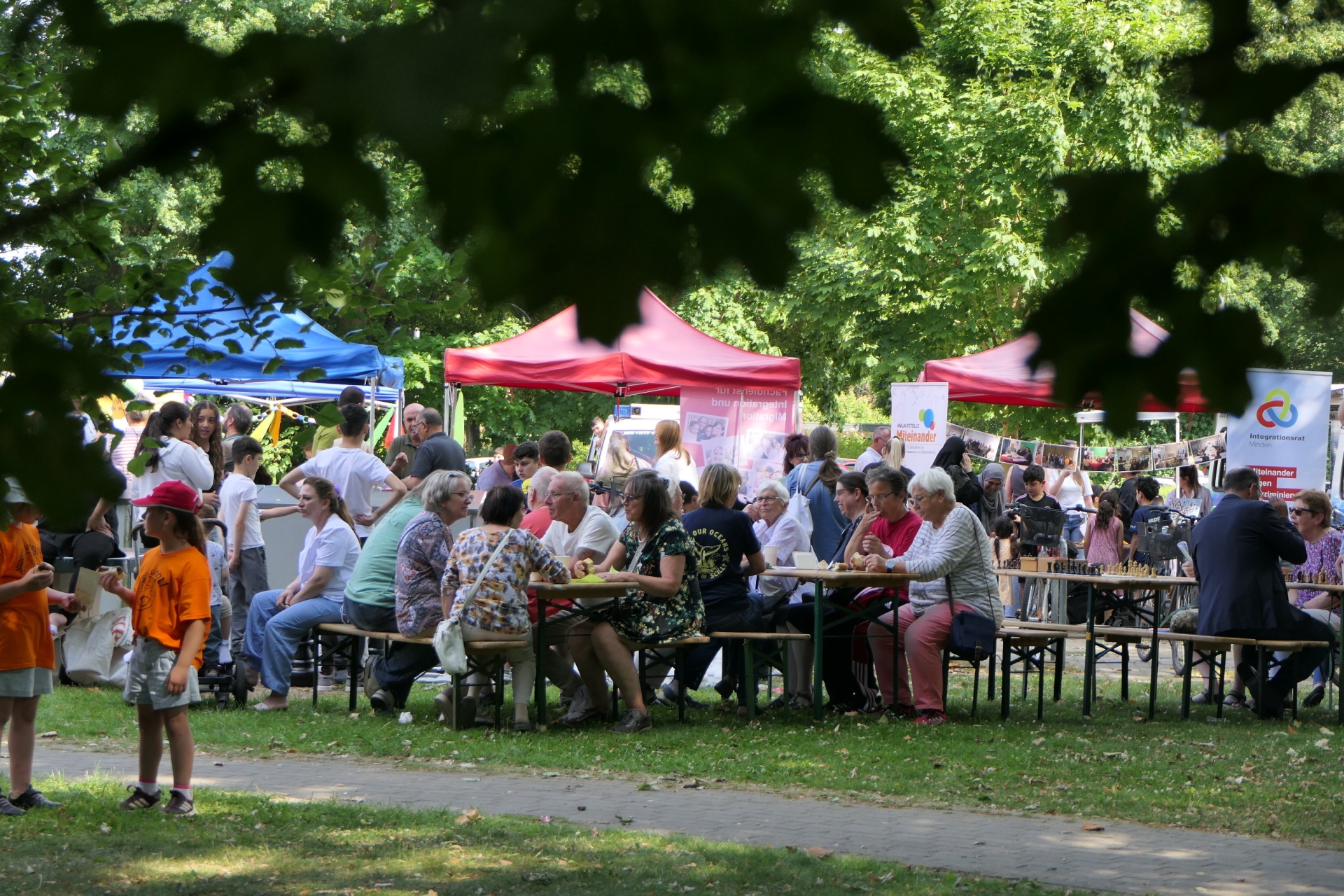 Über 500 Besucherinnen und Besucher beim Sommerfest in Bärenkämpen Über 500 Besucherinnen und Besucher beim Sommerfest in Bärenkämpen