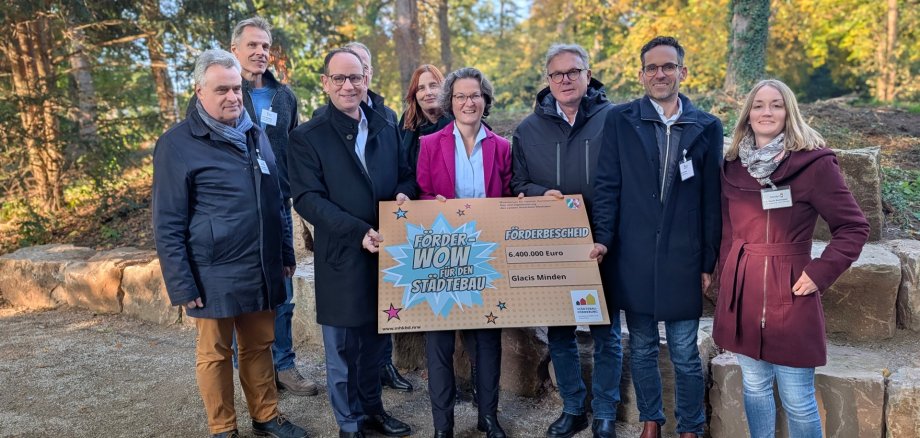 Übergabe Fördersumme für Minden Übergabe Fördersumme für Minden