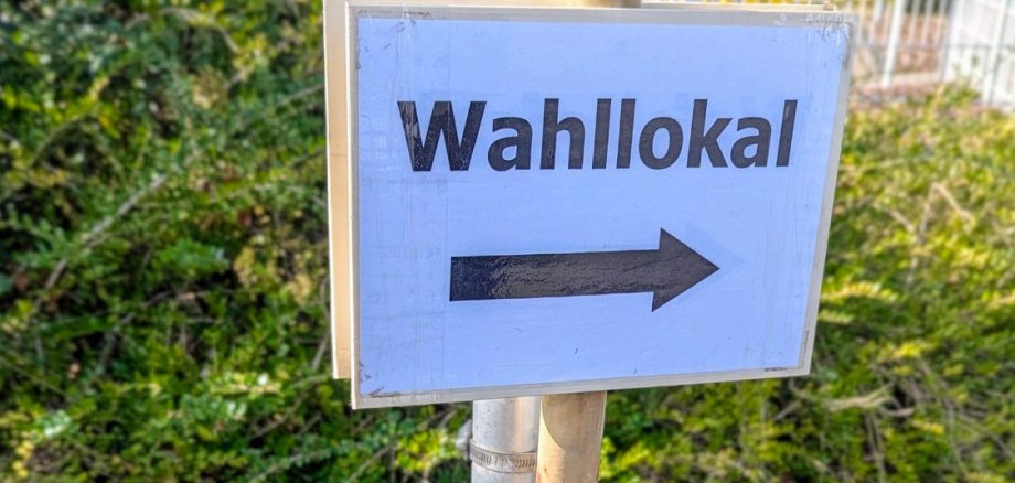 Weg zum Wahllokal