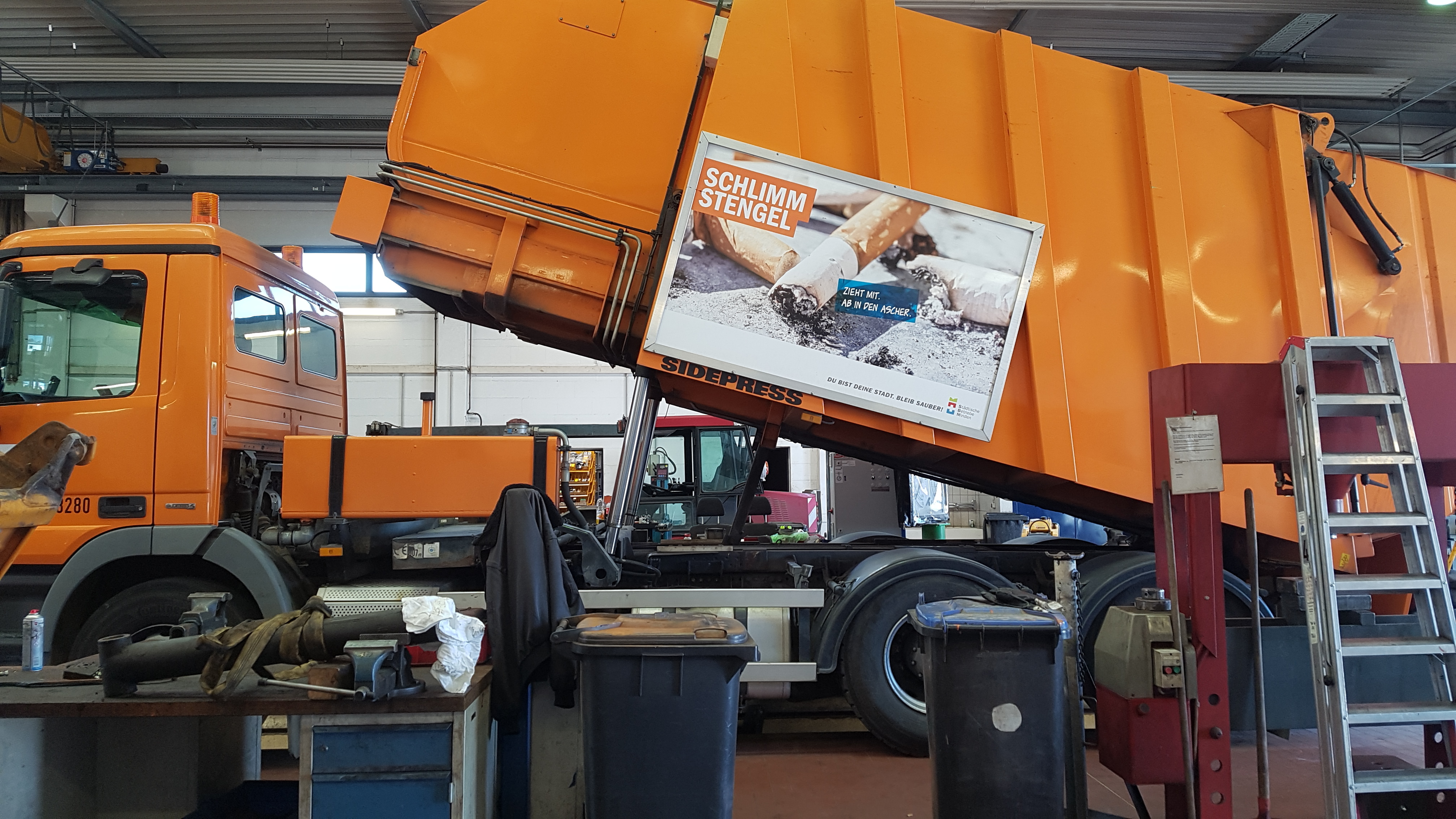 Müllwagen der Städtischen Betriebe Minden 