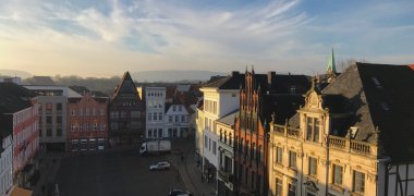 Sonnenaufgang über dem Marktplatz